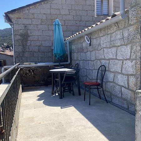 Bel Appartement Au Coeur Du Village De Sartene エクステリア 写真