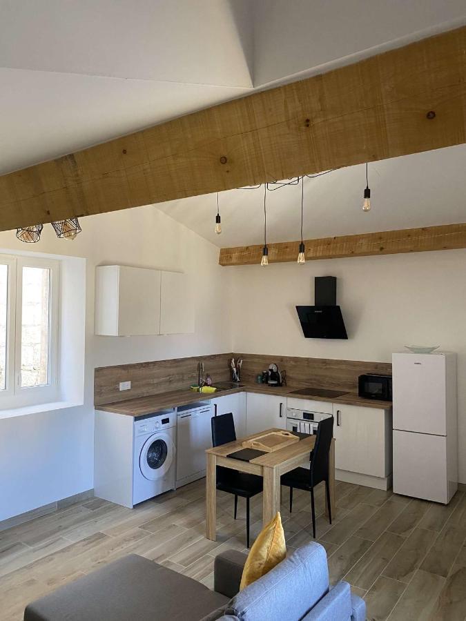 Bel Appartement Au Coeur Du Village De Sartene エクステリア 写真